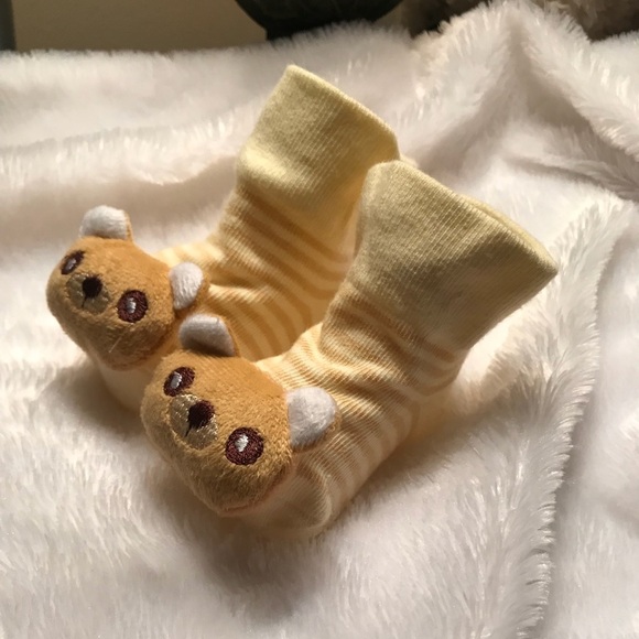 Newborn Baby Teddy Bear 3D Sock Booties - Picture 1 of 7